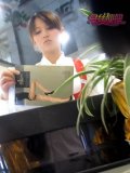酒店前台制服服务小姐,表情很诧异